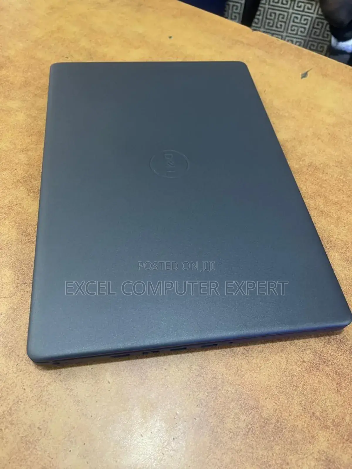 New Laptop Dell Inspiron 3542 8GB AMD Ryzen 5 SSD 256GB