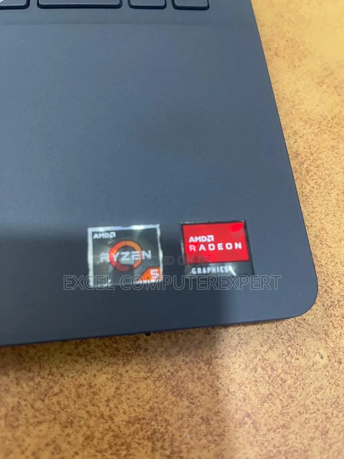 New Laptop Dell Inspiron 3542 8GB AMD Ryzen 5 SSD 256GB