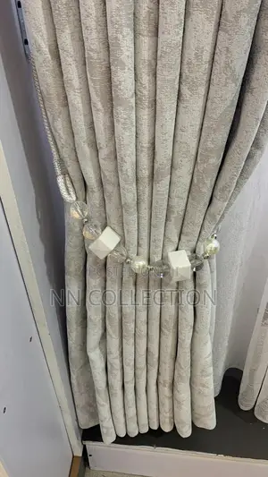 Curtain Holders/ Tiebarks