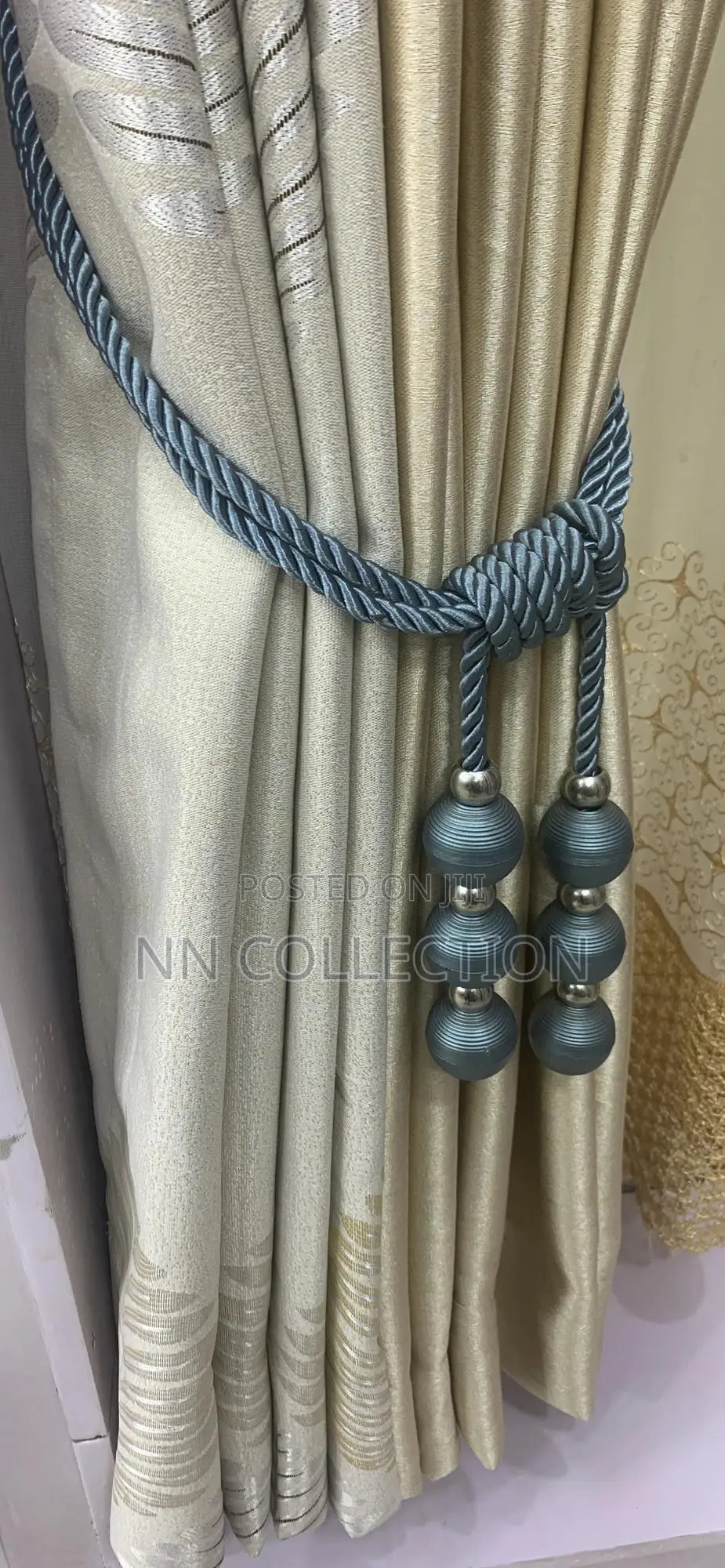 Curtain Holders/ Tiebarks