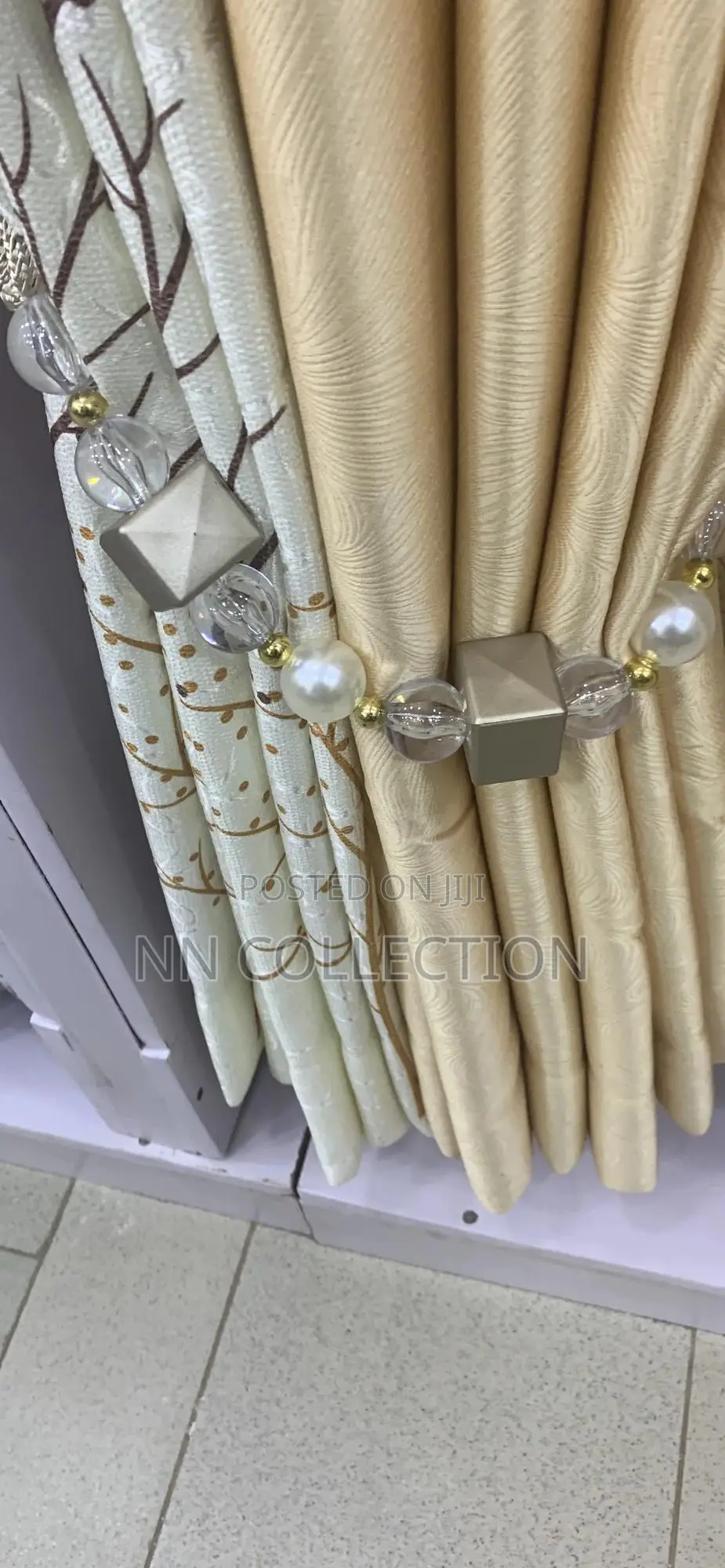 Curtain Holders/ Tiebarks
