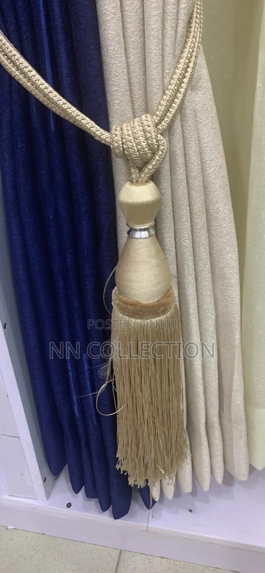 Curtain Holders/ Tiebarks
