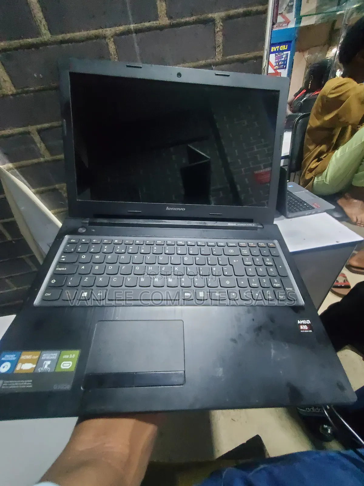 Laptop Lenovo G510 4GB AMD A10 HDD 320GB