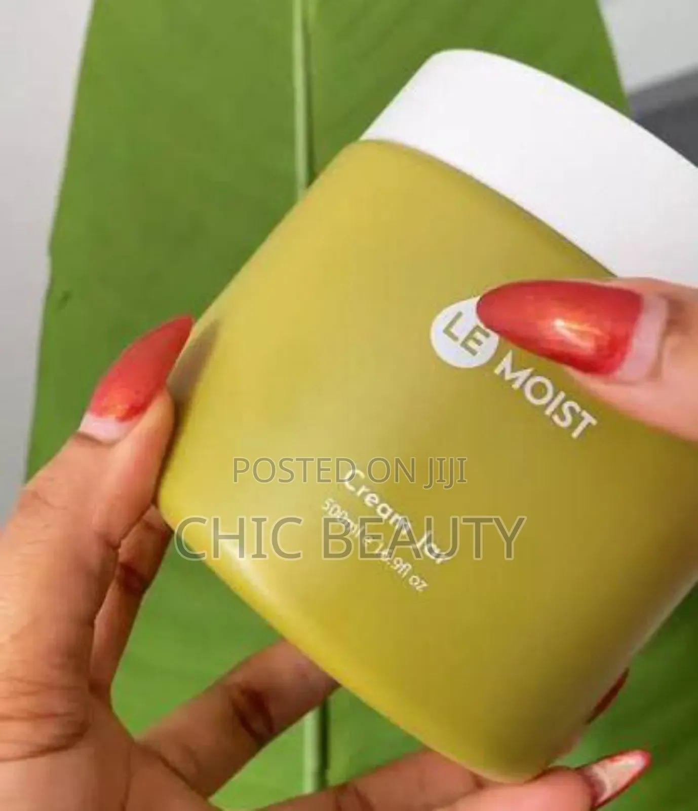 Le Moist Face and Body Cream 500ml