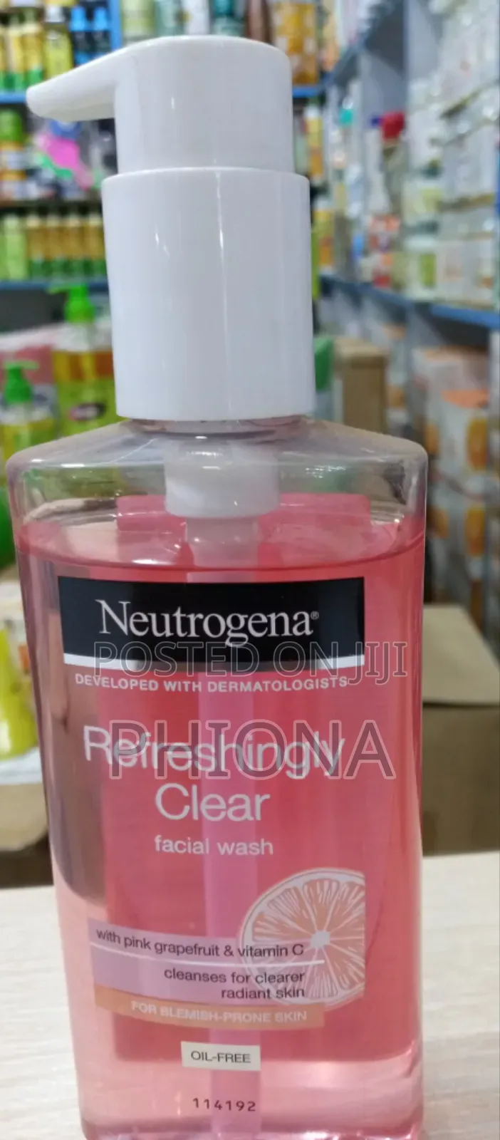 Neutrogena Refreshingly Clear Facial Wash