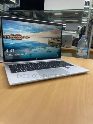 New Laptop HP ProBook 440 G9 16GB Intel Core I7 SSD 512GB