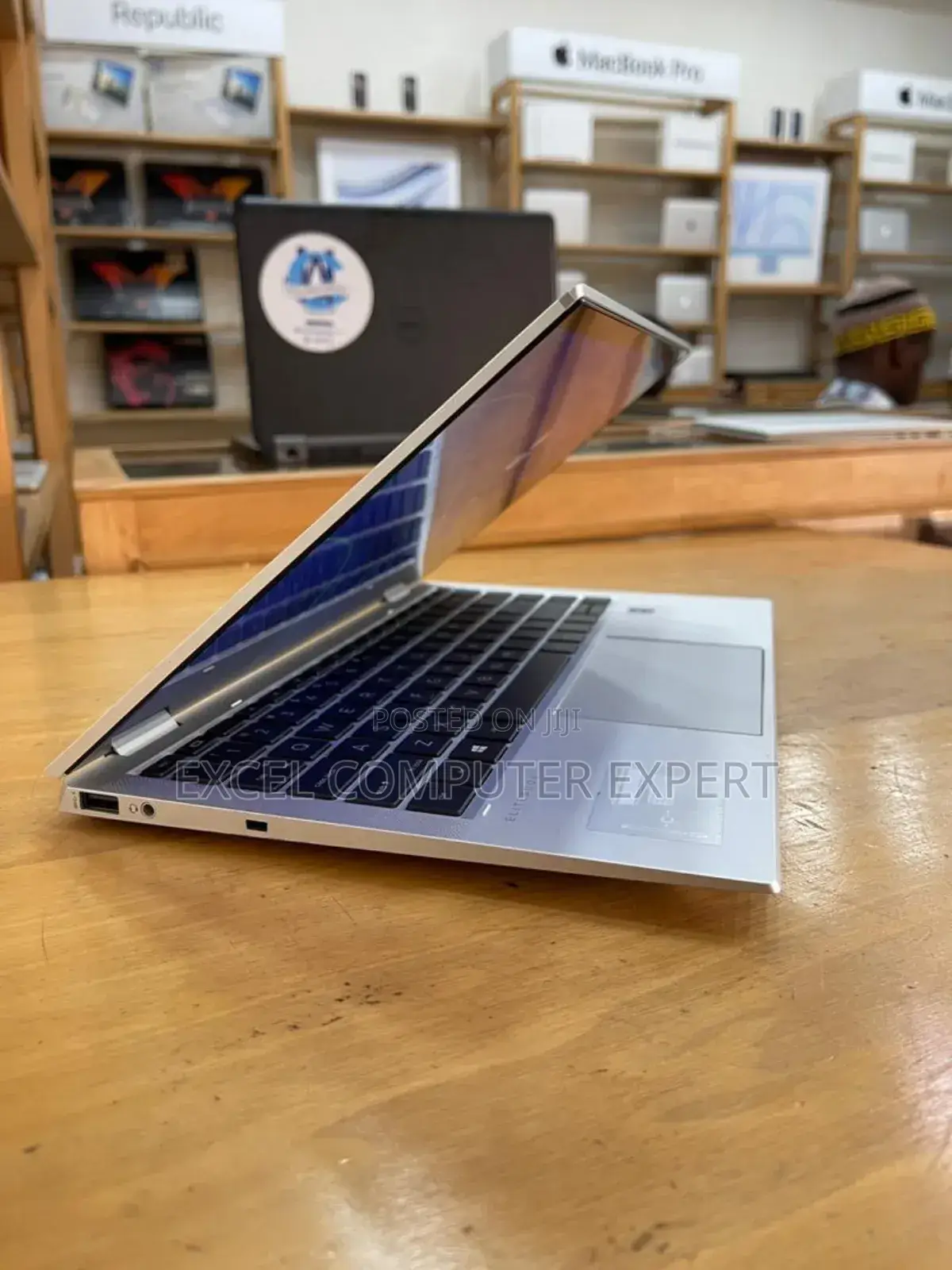 New Laptop HP EliteBook X360 1040 G7 16GB Intel Core I7 SSD 512GB