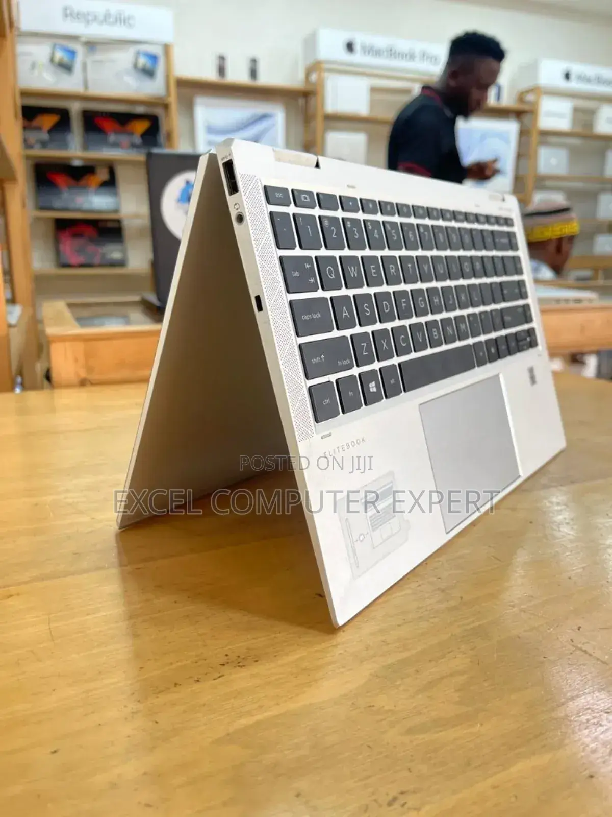 New Laptop HP EliteBook X360 1040 G7 16GB Intel Core I7 SSD 512GB