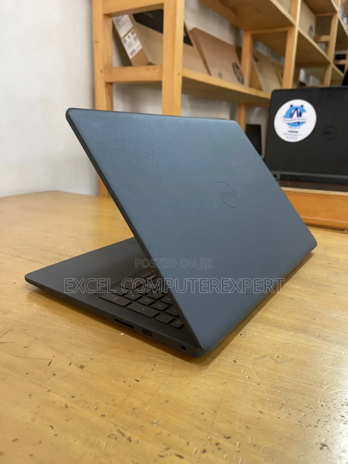 New Laptop Dell Inspiron 3541 8GB Intel Core i5 HDD 500GB