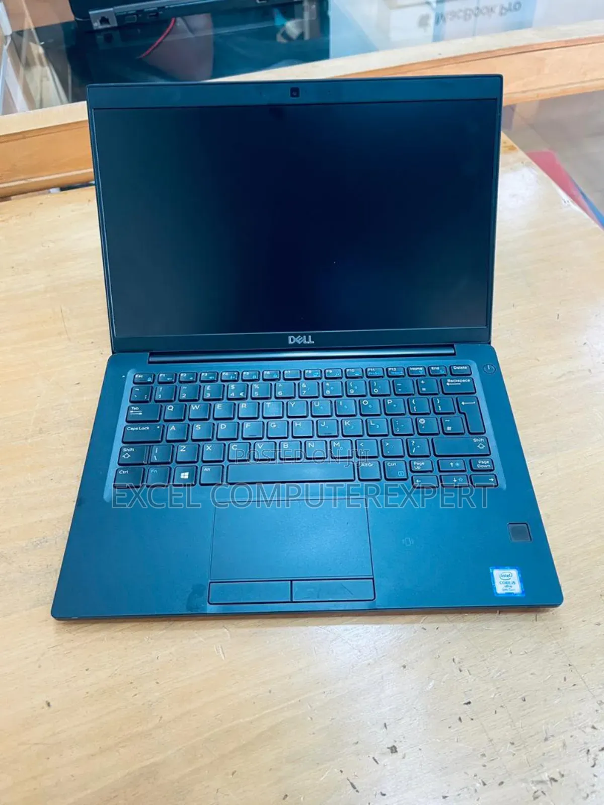 New Laptop Dell Latitude 7390 8GB Intel Core I7 SSD 256GB