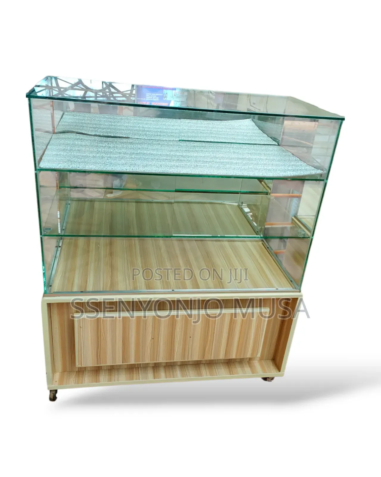 Secure Display Counter 3x1x2ft 3-Layer With Lock and Safe -