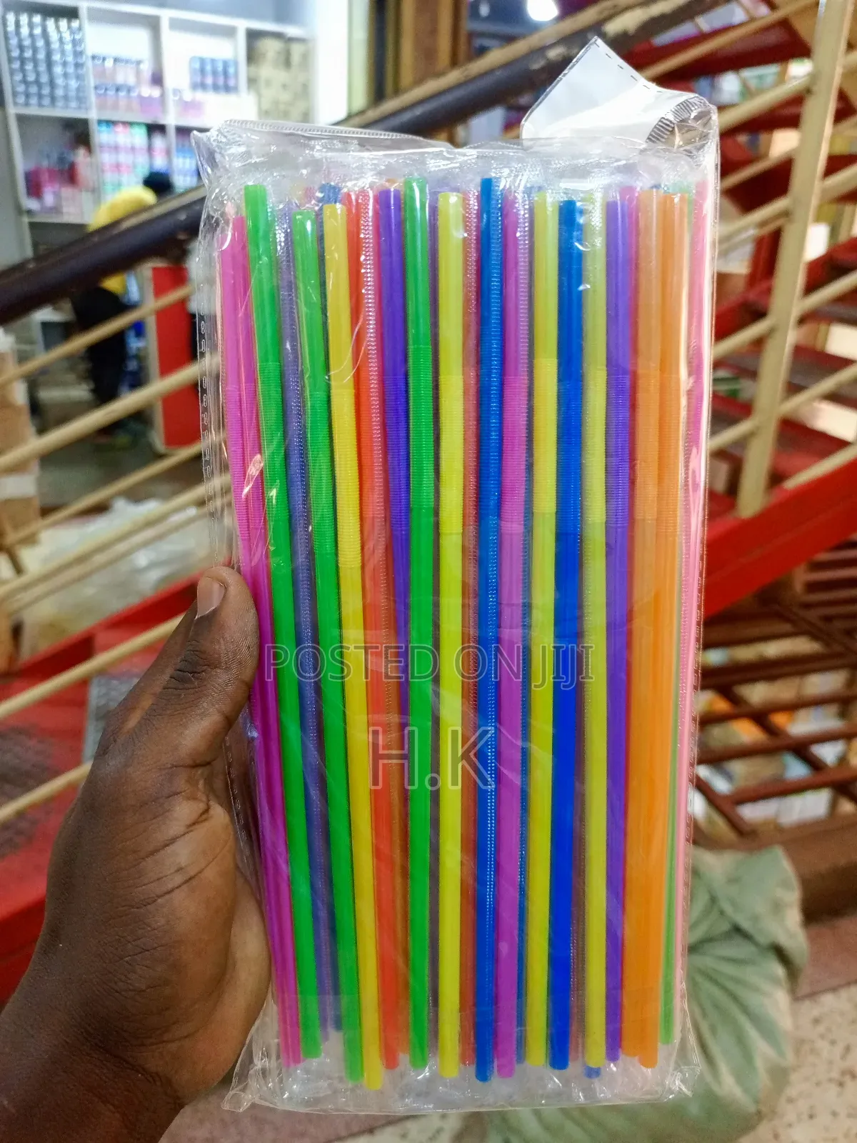 100pcs Colorful, Flexible Plastic Drinking Straws.