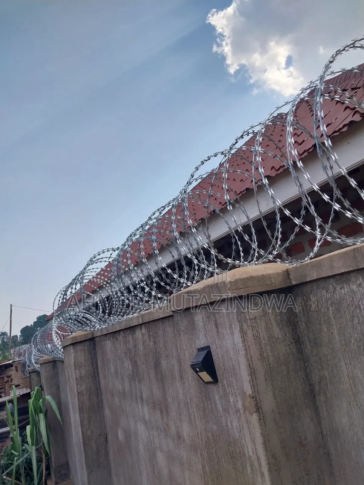 Razor Wire Fencing , Sekanyolya Fencing Building Materials