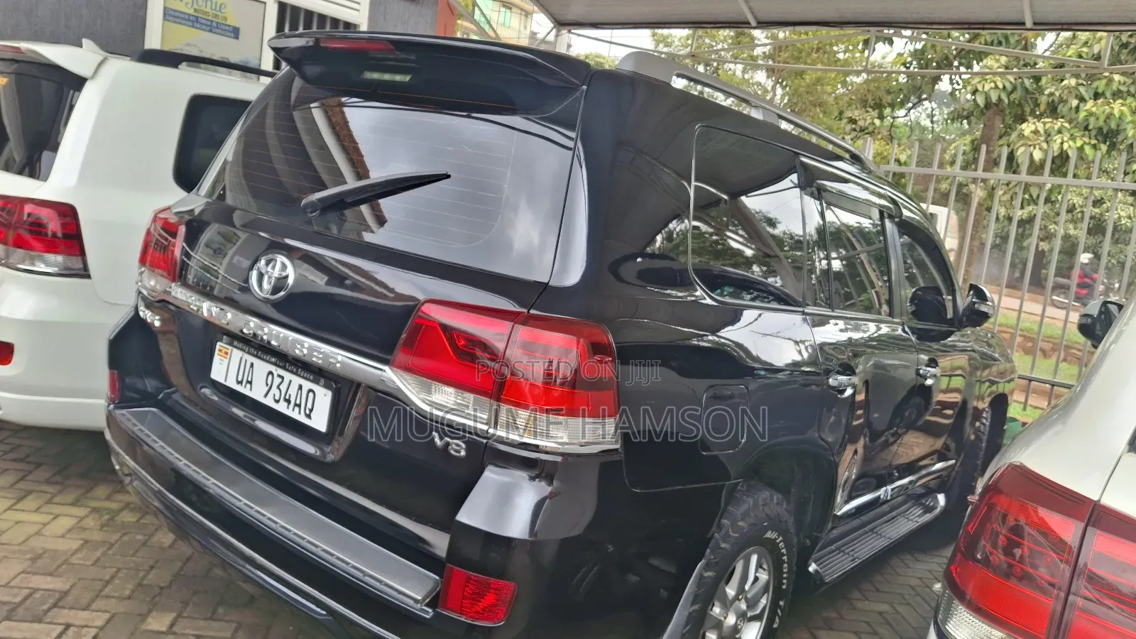 Toyota Land Cruiser 2011 Black