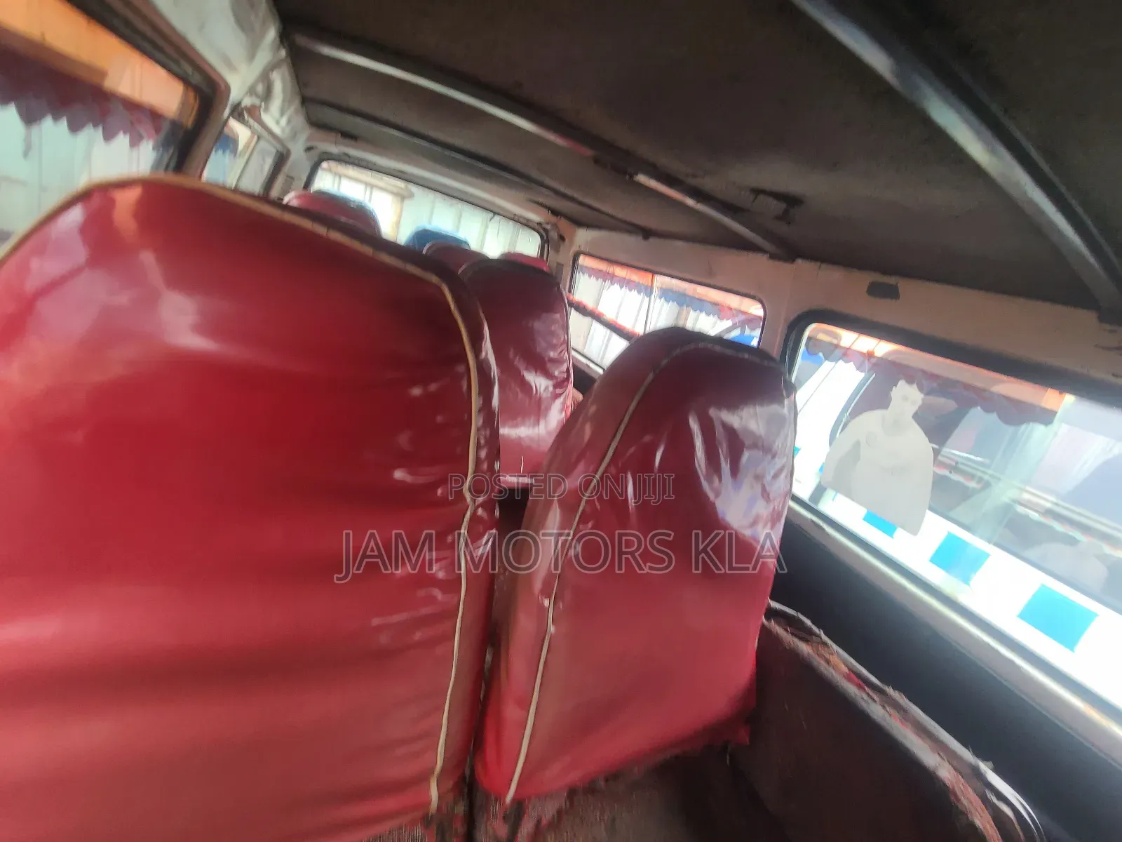 Toyota HiAce 1999 White