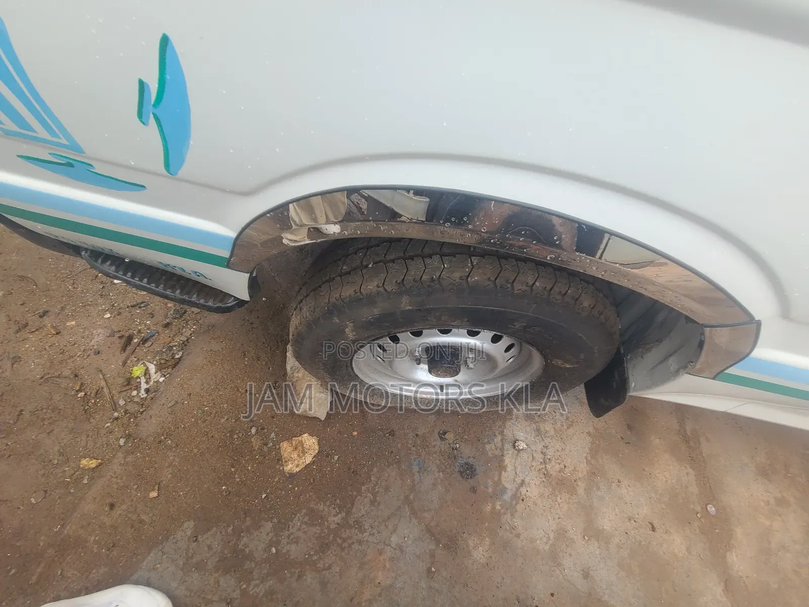 Toyota HiAce 1990 White