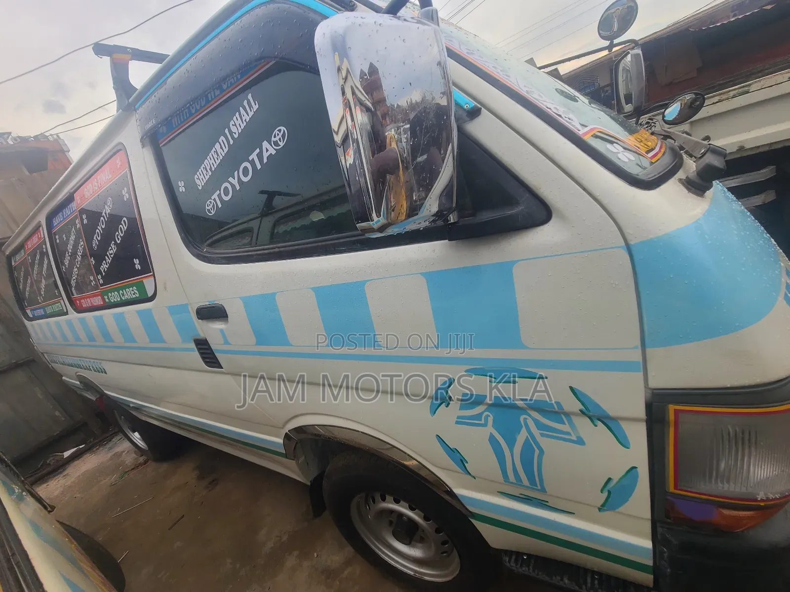 Toyota HiAce 1990 White