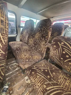 Toyota HiAce 2000 White