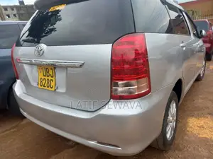 Toyota Wish 2007 Silver