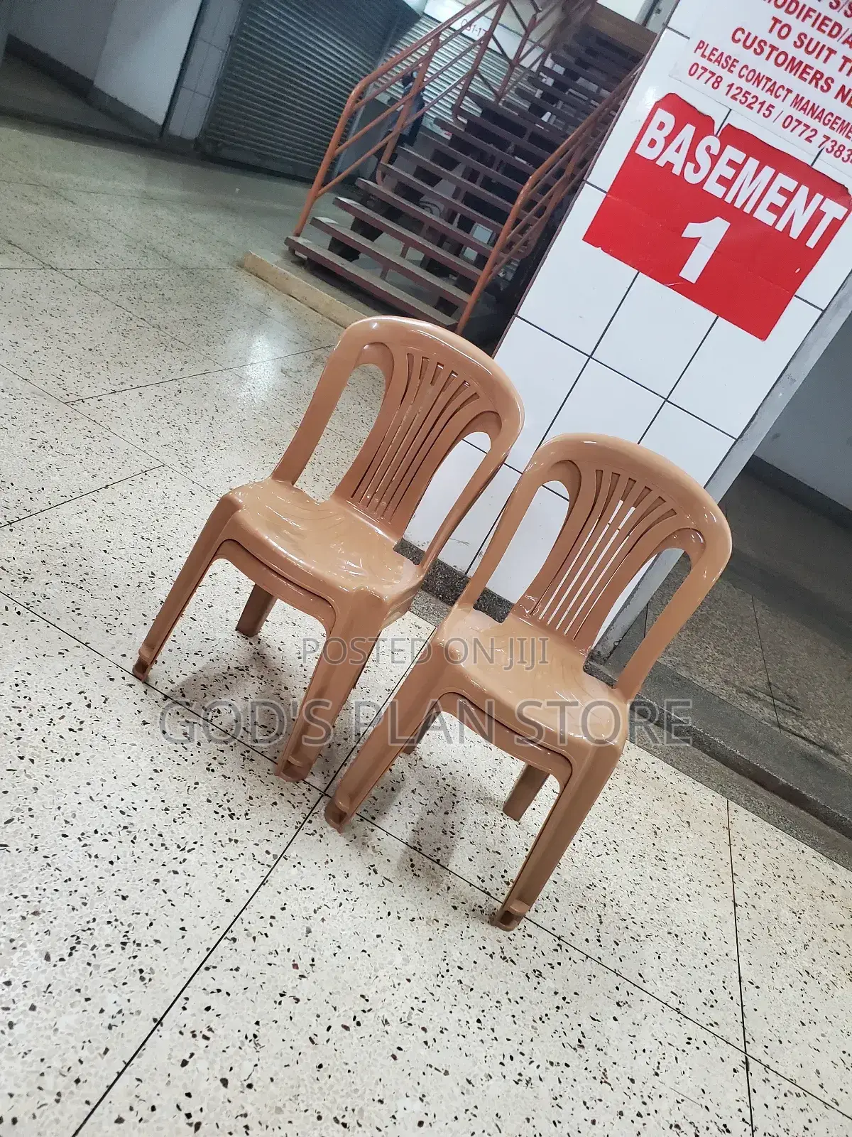 Beautiful Armless Plastic Chairs