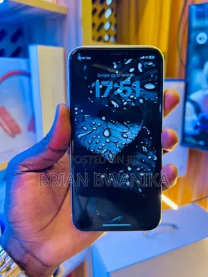 Apple XR 64 GB White