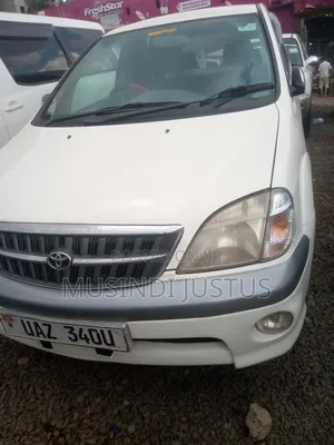Toyota Nadia 2002 White