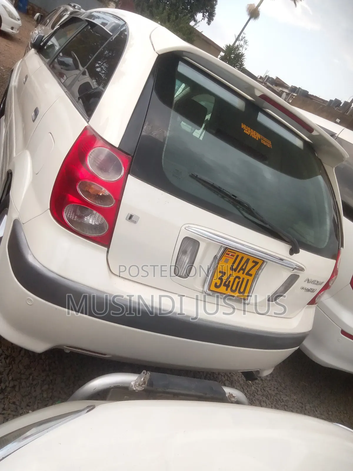 Toyota Nadia 2002 White