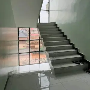 3bdrm Apartment in Sky, Central Division for rent