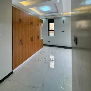 3bdrm Apartment in Sky, Central Division for rent