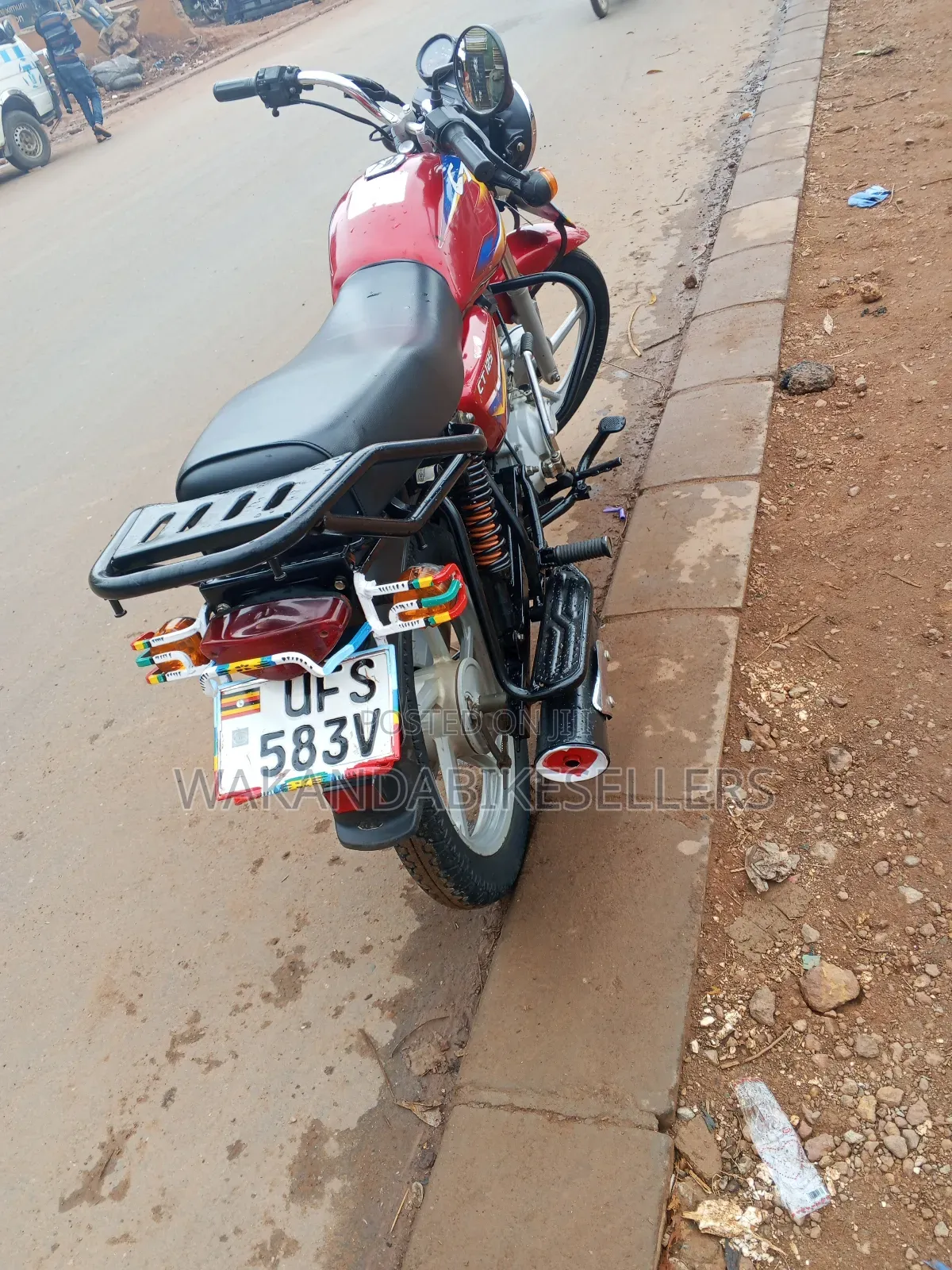 Bajaj Boxer 125 2022 Red