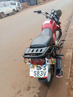 Bajaj Boxer 125 2022 Red