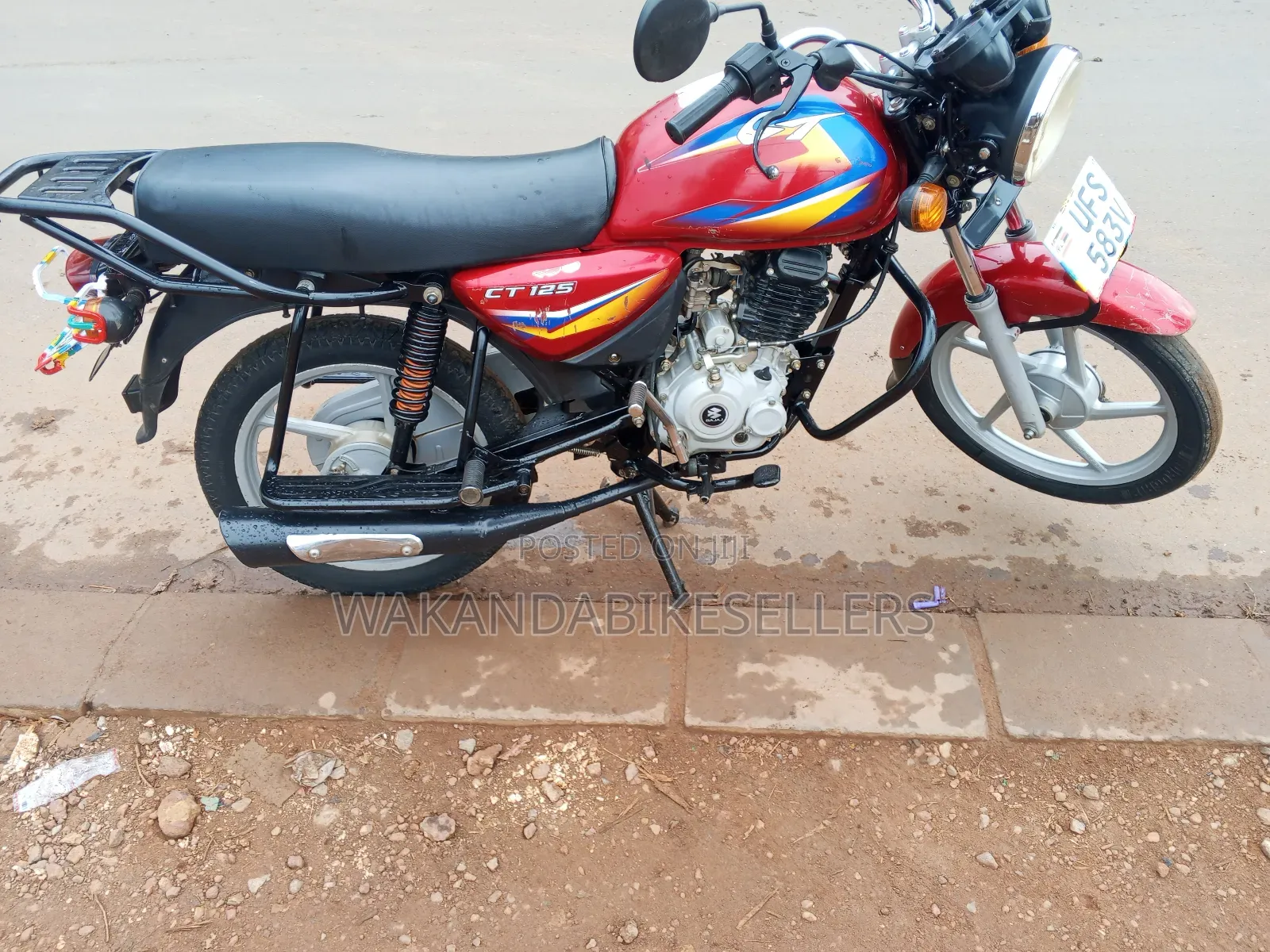 Bajaj Boxer 125 2022 Red