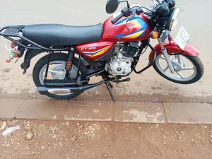 Bajaj Boxer 125 2022 Red