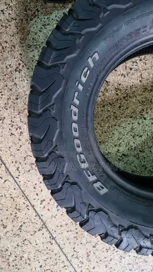 265/60r18 Used Bforeign Goodrich in Good Condition