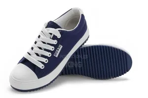 Loftus Sneakers