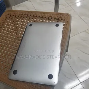 Laptop Apple MacBook Air 4GB Intel Core I5 SSD 256GB