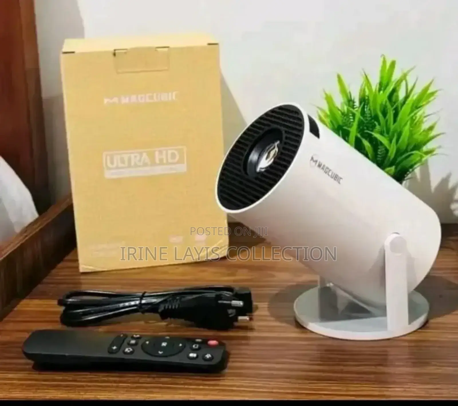 Hy300 Pro Mini Projector.