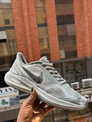 Nike Air Zoom Guide 10 Classic Men’S Trainers All Colors Available