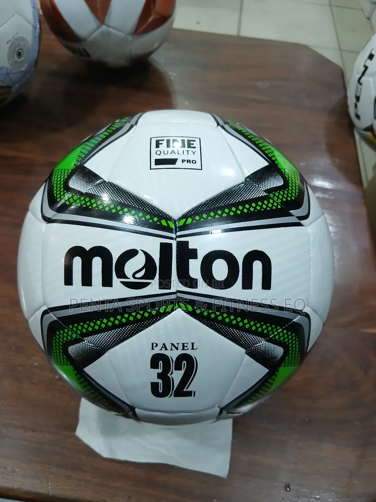Football Size 5 Molton Tubeless