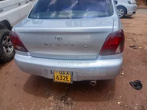 Toyota Platz 2003 Silver