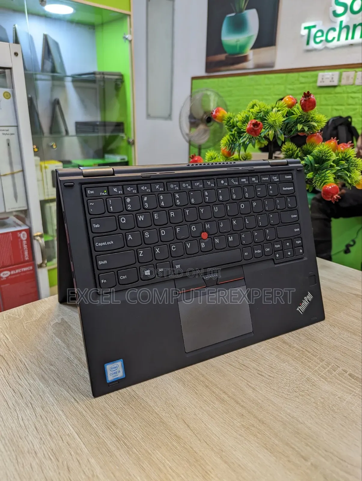 New Laptop Lenovo Yoga 260 8GB Intel Core I5 SSD 256GB