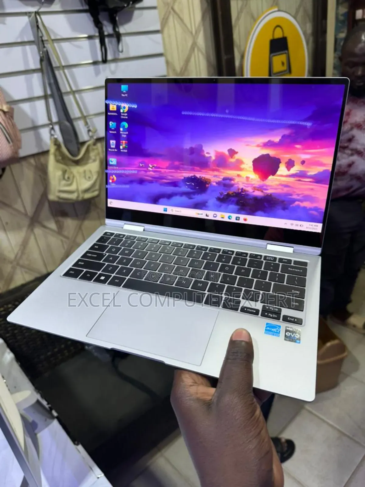 New Laptop Samsung Galaxy Book4 Ultra 16GB Intel Core I7 SSD 512GB