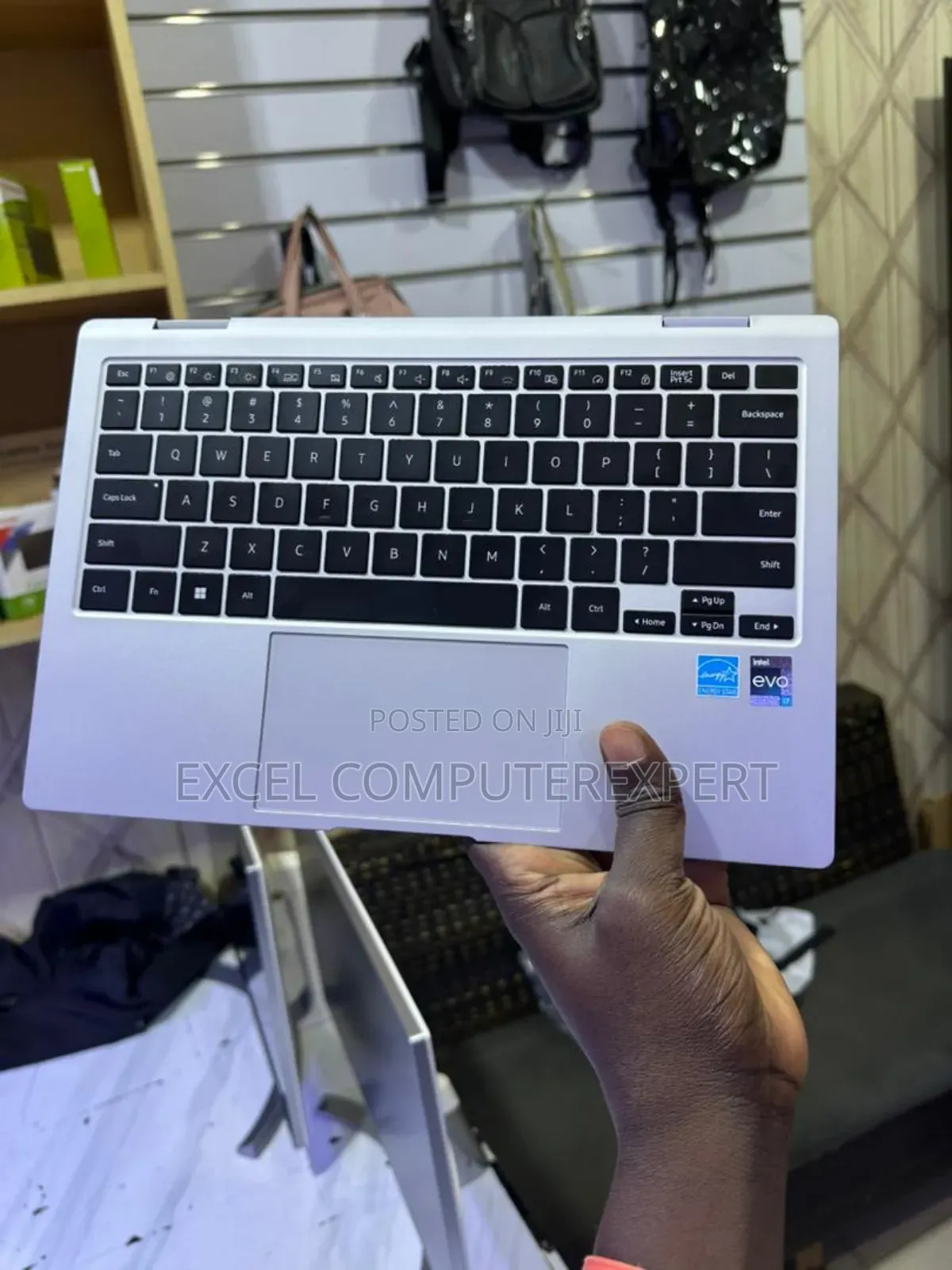 New Laptop Samsung Galaxy Book4 Ultra 16GB Intel Core I7 SSD 512GB