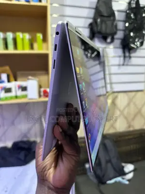 New Laptop Samsung Galaxy Book4 Ultra 16GB Intel Core i7 SSD 512GB