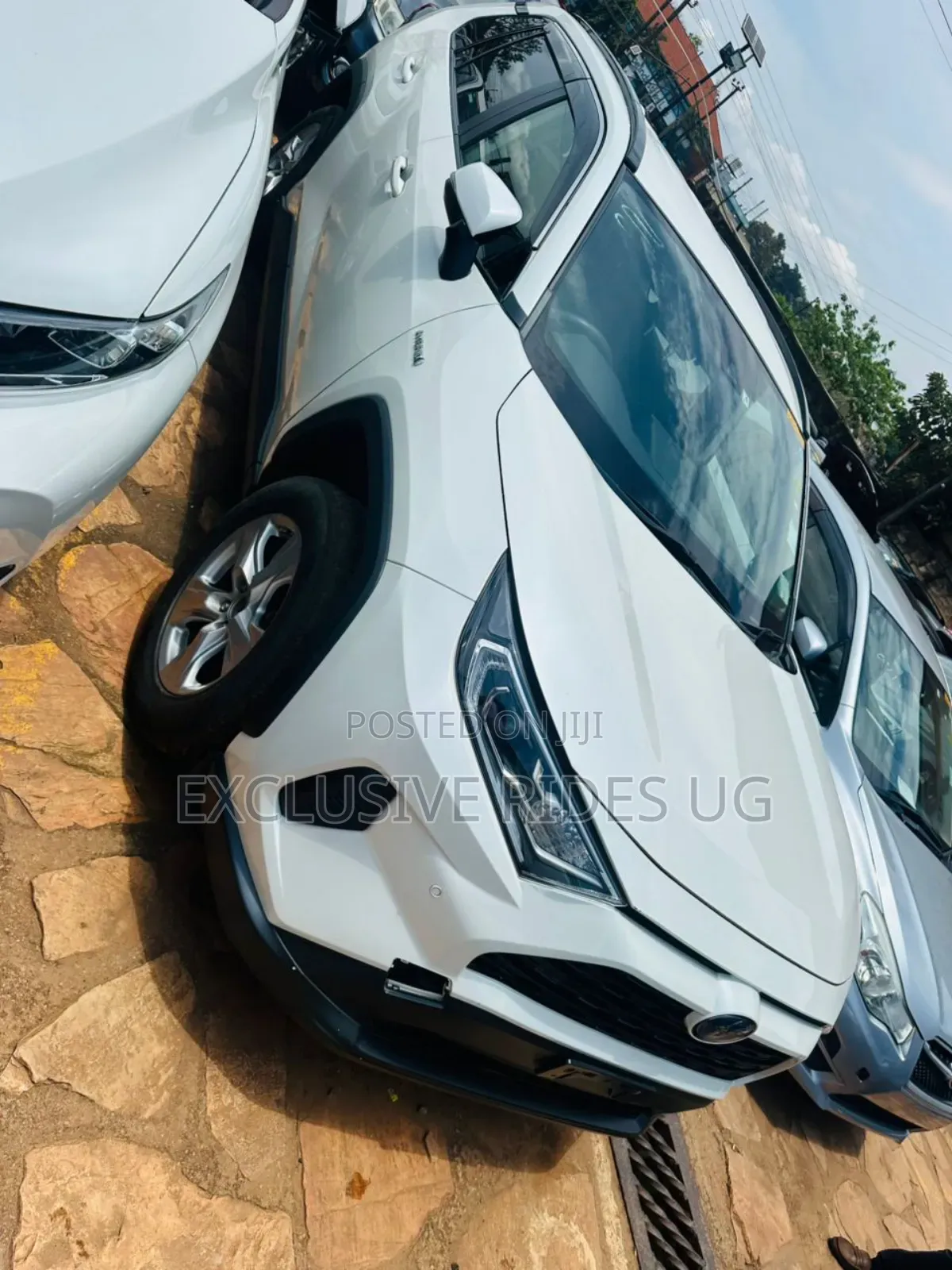 Toyota RAV4 Limited AWD 2020 White