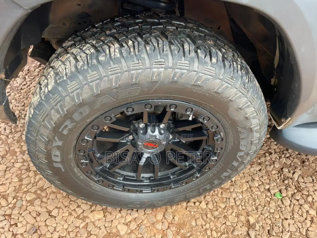 Toyota Hilux SR5+ 4x4 2017 Brown
