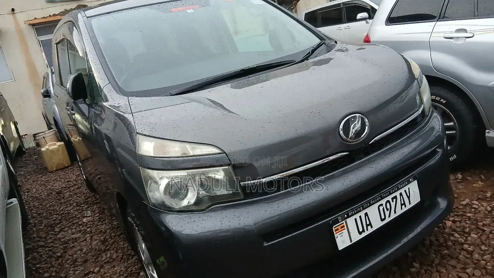 Toyota Voxy 2010 Gray