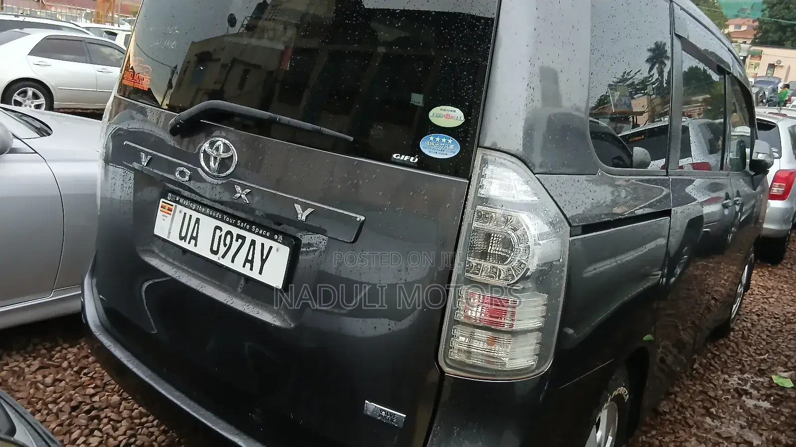 Toyota Voxy 2010 Gray