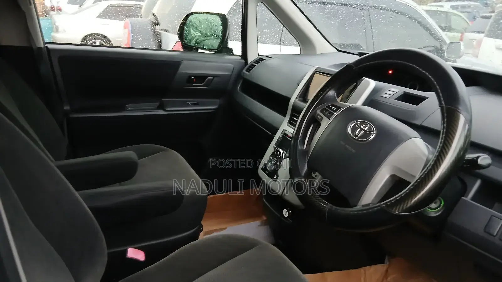 Toyota Voxy 2010 Gray