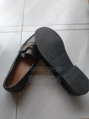 Used Lasocki Black Leather Men Size 45 Shoes